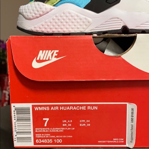 WMNS Nike Air Huaraches - Picture 7 of 7